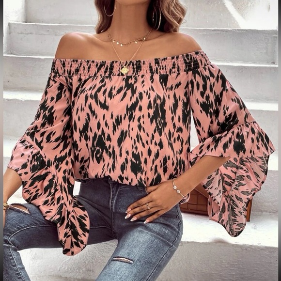 Boho allover print off shoulder flounce sleeve blouse - Picture 5 of 6